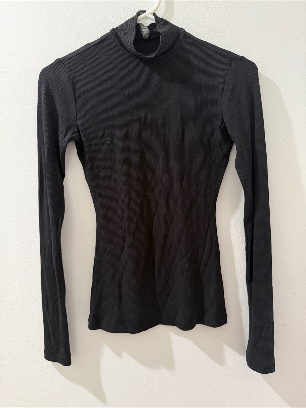 Skims fits everybody trutleneck top black small